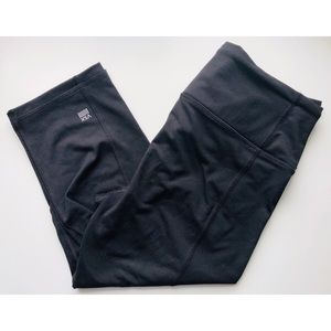 Knockout by Victoria Secret Crop Legging